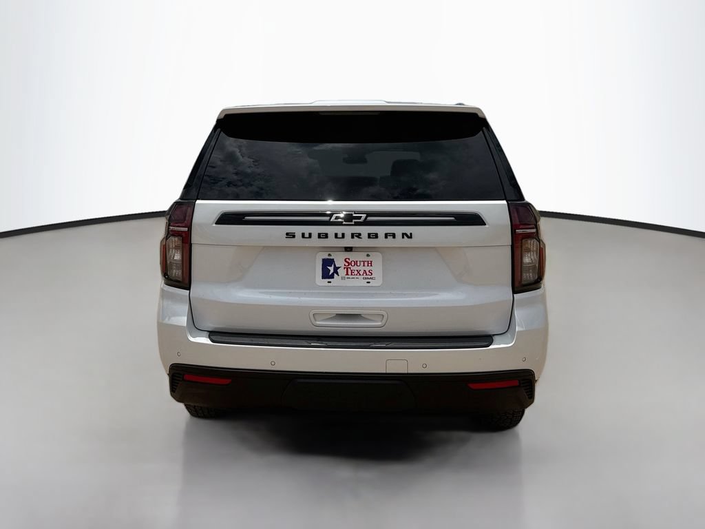 Used 2023 Chevrolet Suburban Z71 w/ Luxury Package AWD/4WD image 6