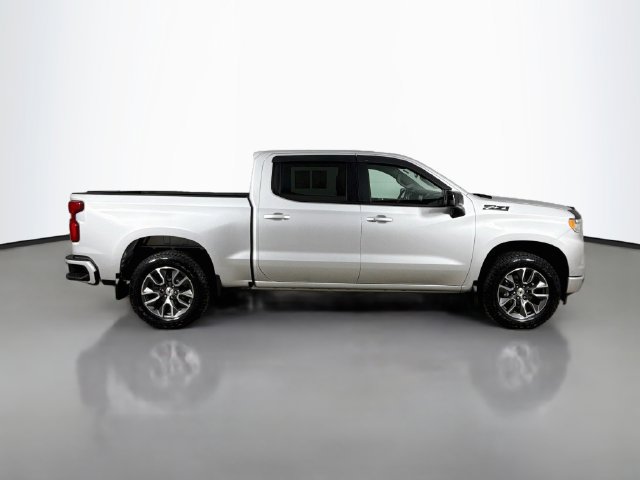 Used 2022 Chevrolet Silverado 1500 RST w/ Z71 Off-Road Package AWD/4WD image 13