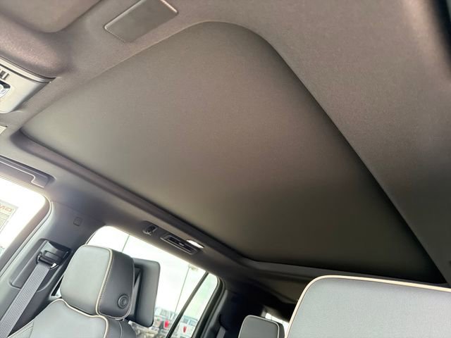 New 2026 GMC Yukon XL Elevation AWD/4WD image 15