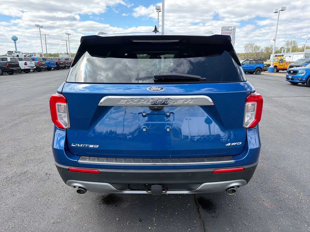 Used 2023 Ford Explorer Limited w/ Equipment Group 301A AWD/4WD image 4