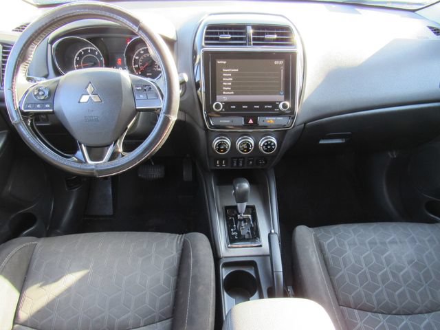 Used 2020 Mitsubishi Outlander Sport SE AWD/4WD image 16