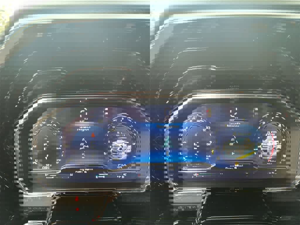 Used 2025 Chevrolet Silverado 3500 LTZ w/ LTZ Plus Package image 15