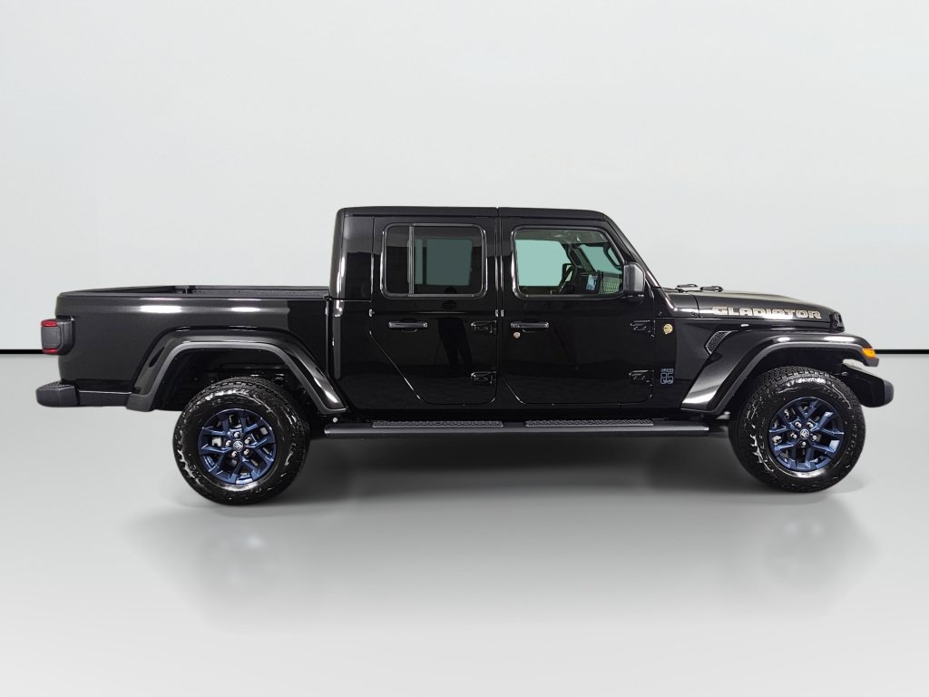 New 2026 Jeep Gladiator Sport AWD/4WD image 3