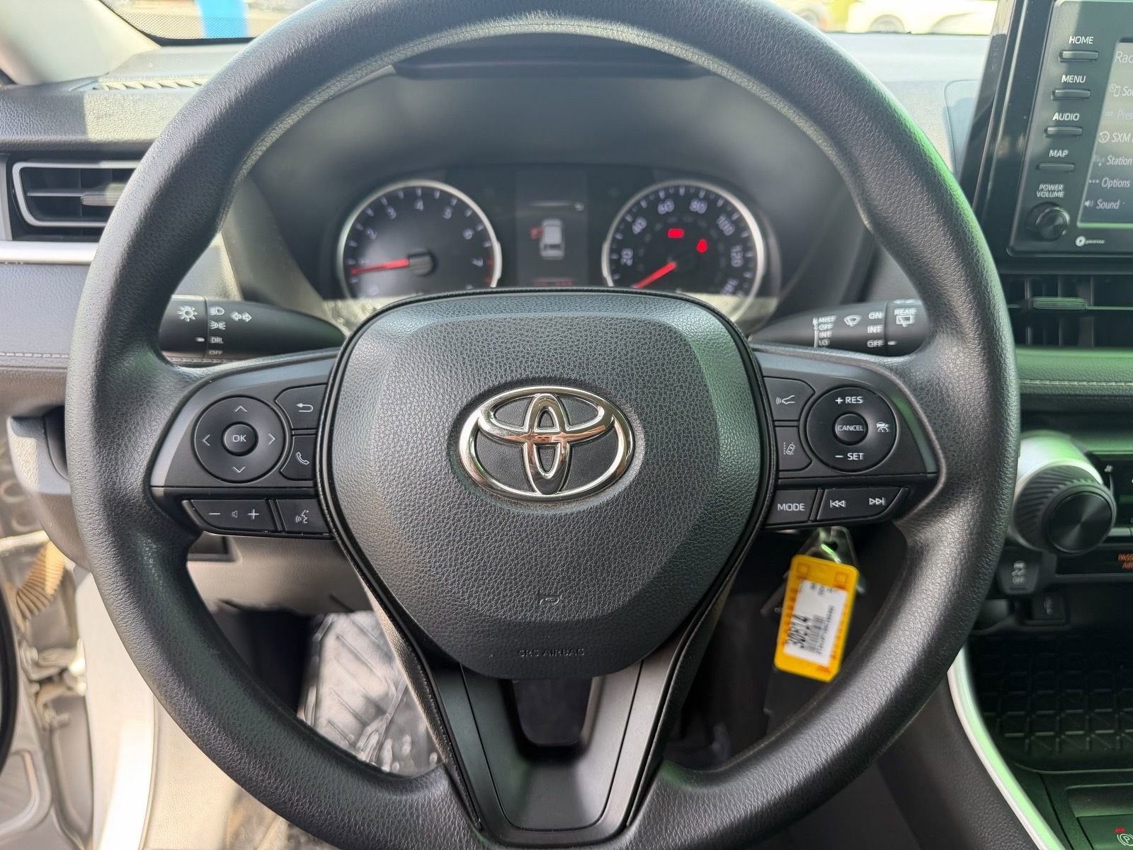 Used 2022 Toyota RAV4 LE w/ Carpet Mat Package (TMS) image 22