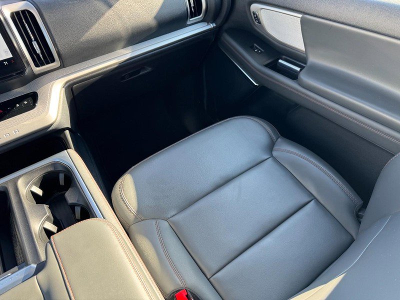 Used 2025 Ford Expedition Max Active image 16