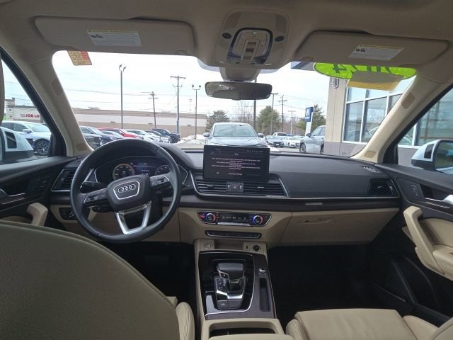 Used 2024 Audi Q5 e Premium Plus w/ Premium Plus Package image 13