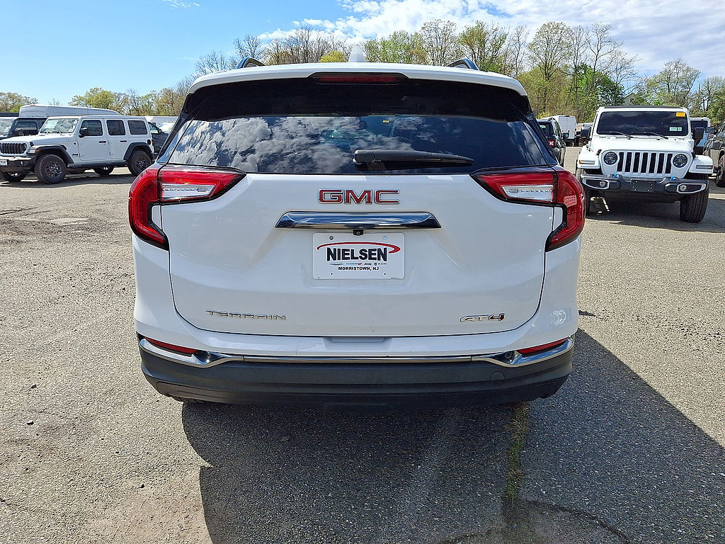 Used 2022 GMC Terrain AT4 w/ LPO, Floor Liner Package AWD/4WD image 7