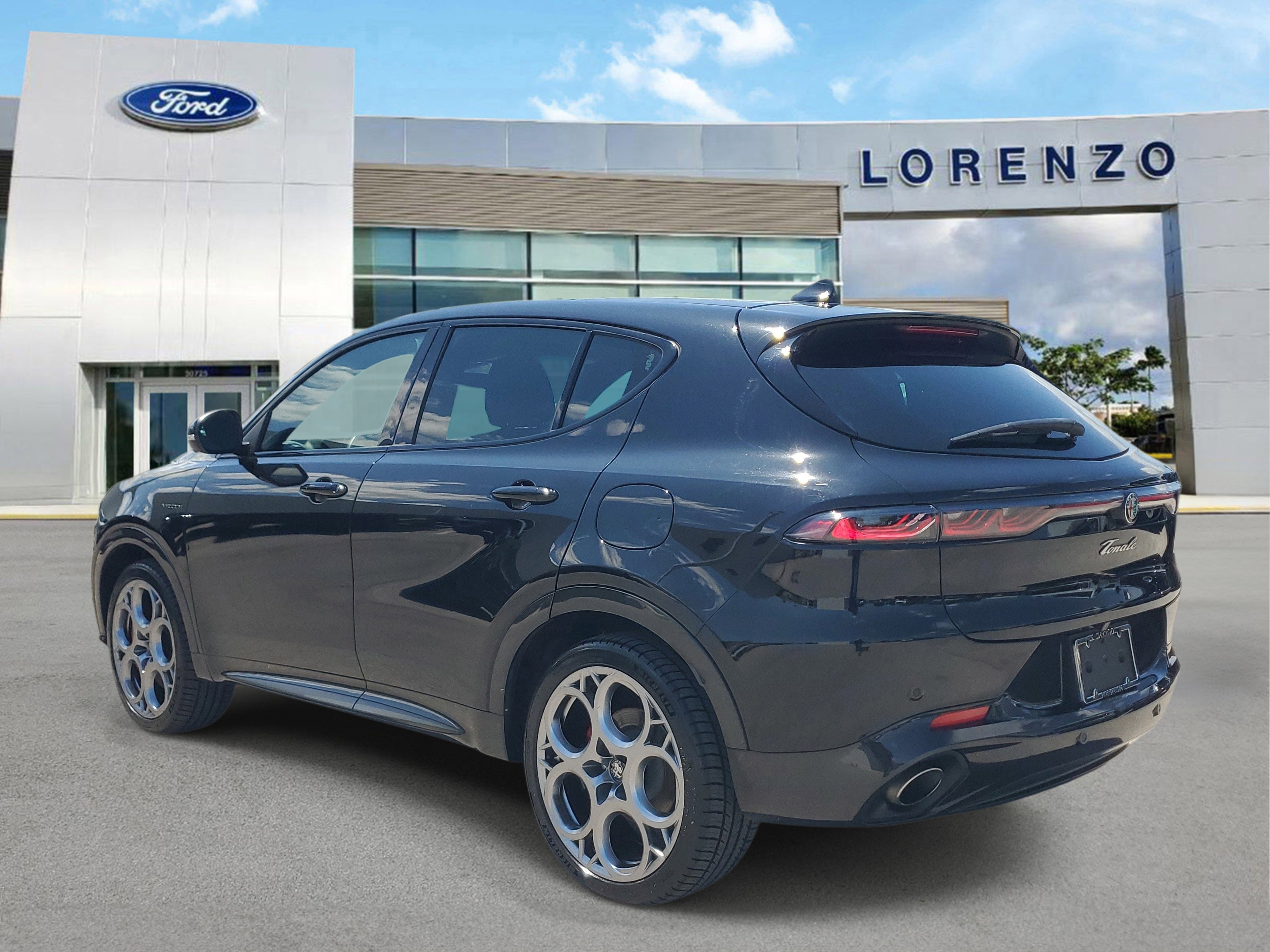 Used 2024 Alfa Romeo Tonale Veloce AWD/4WD image 7