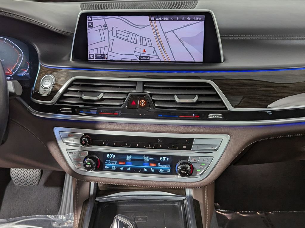Used 2021 BMW 750i xDrive w/ Luxury Rear Seating Package AWD/4WD image 39