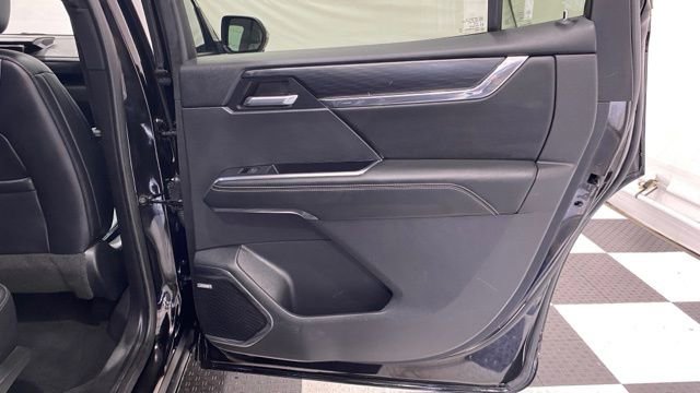 Used 2024 GMC Acadia Elevation image 27