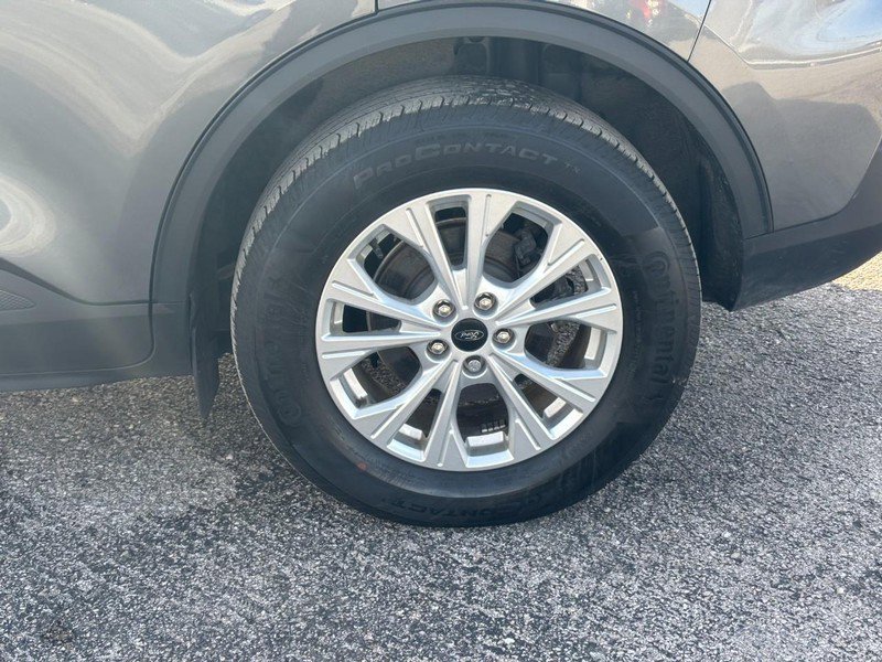 Used 2023 Ford Escape Active w/ Tech Pack #2 AWD/4WD image 11