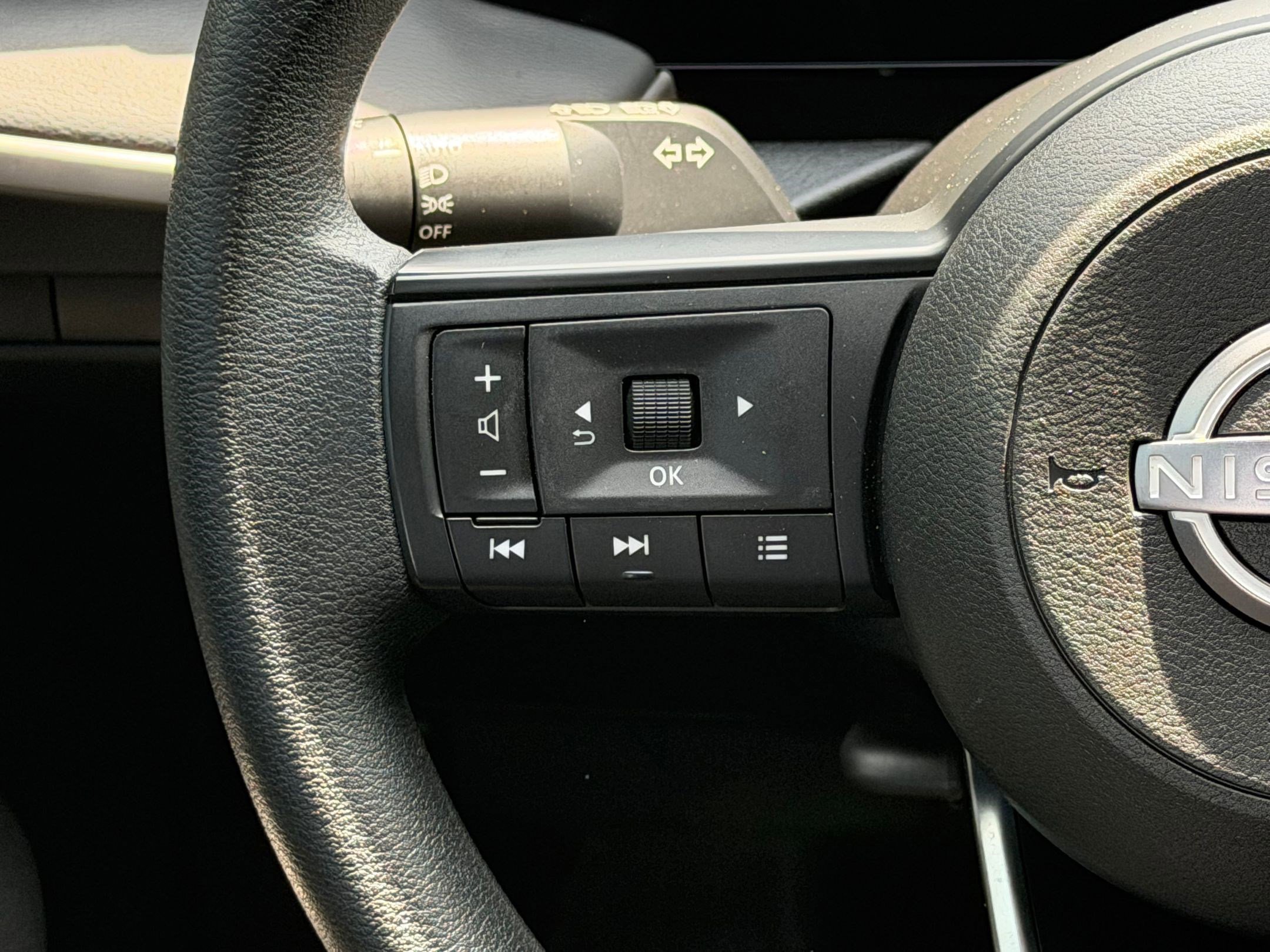 Certified 2025 Nissan Kicks S image 15