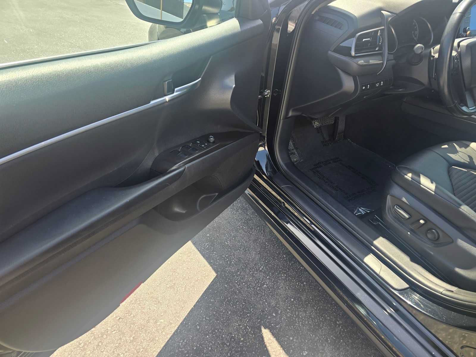 Used 2023 Toyota Camry SE FWD image 20