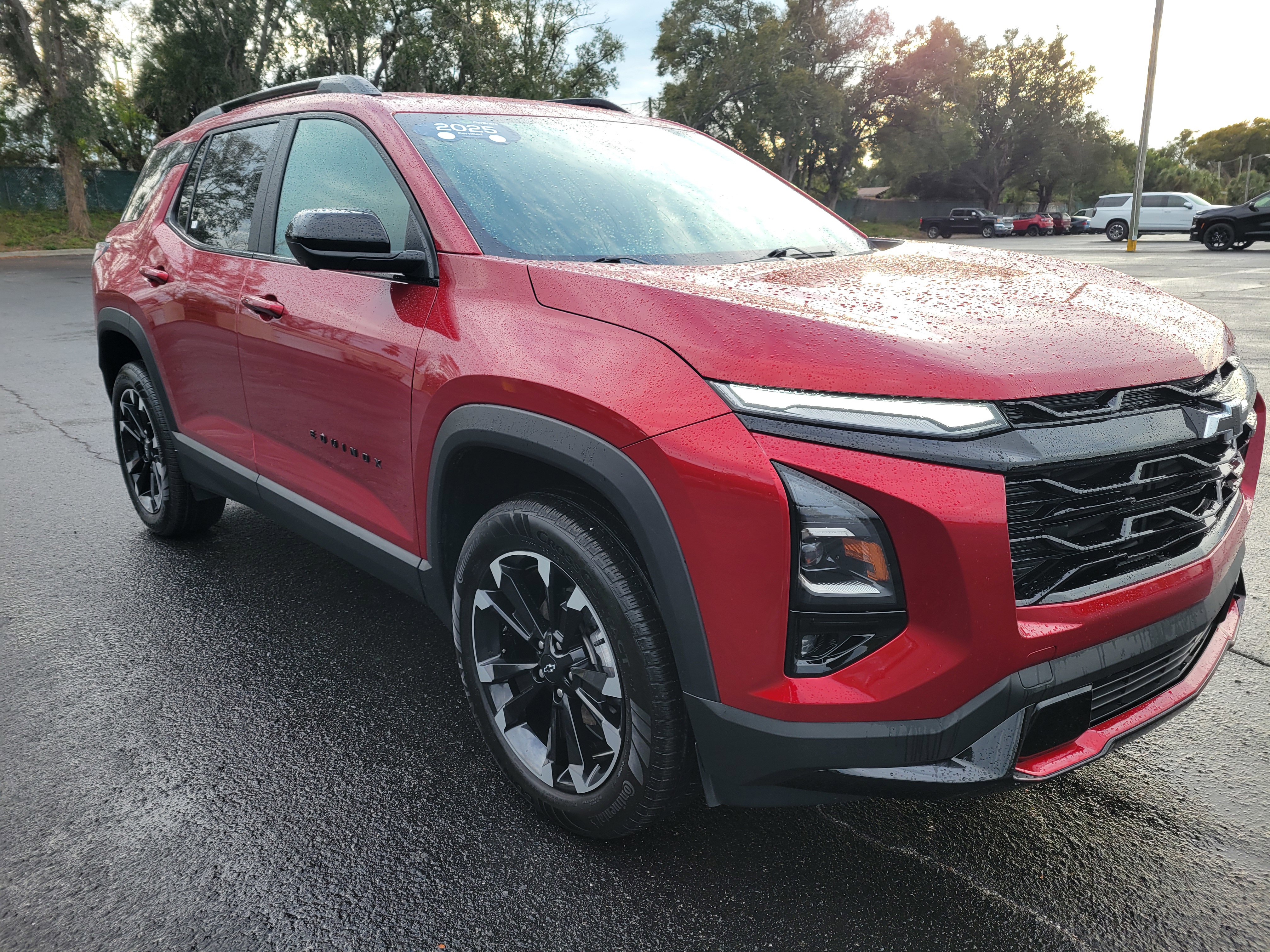 Used 2025 Chevrolet Equinox RS w/ Safety and Technology Package image 3