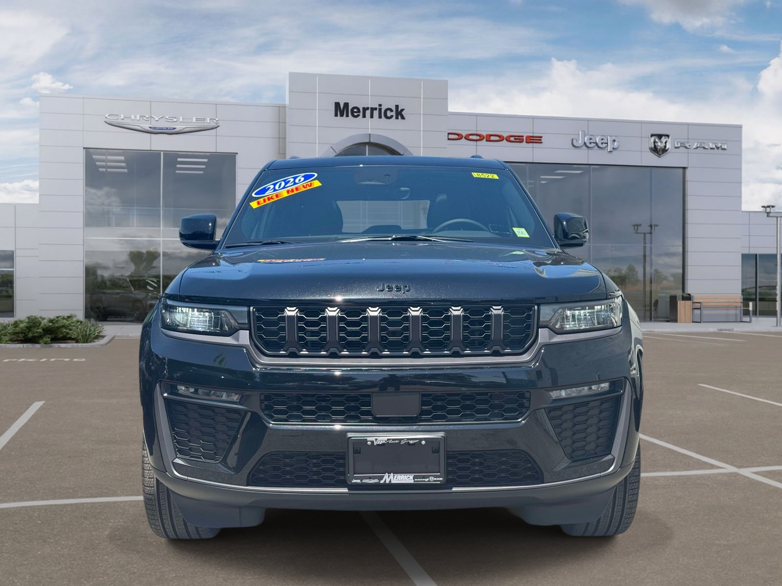 Used 2026 Jeep Grand Cherokee Limited w/ Limited Altitude Package AWD/4WD image 3