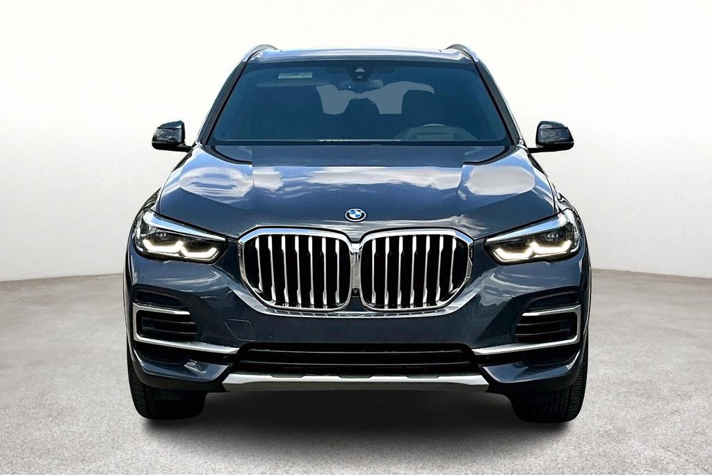 Used 2022 BMW X5 xDrive45e w/ Climate Comfort Package image 5