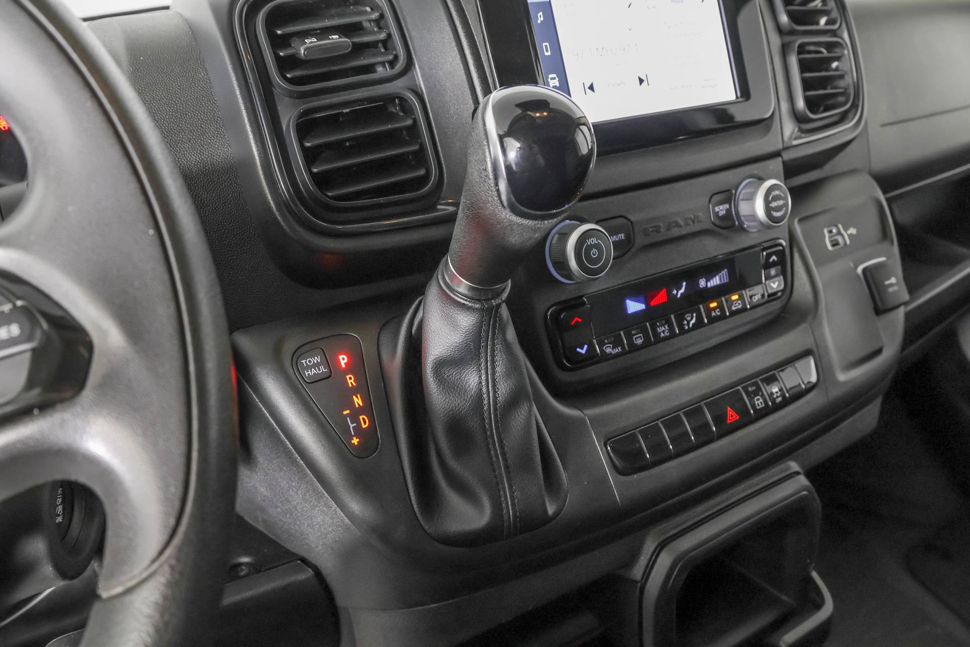 Used 2023 RAM ProMaster 2500 FWD image 31