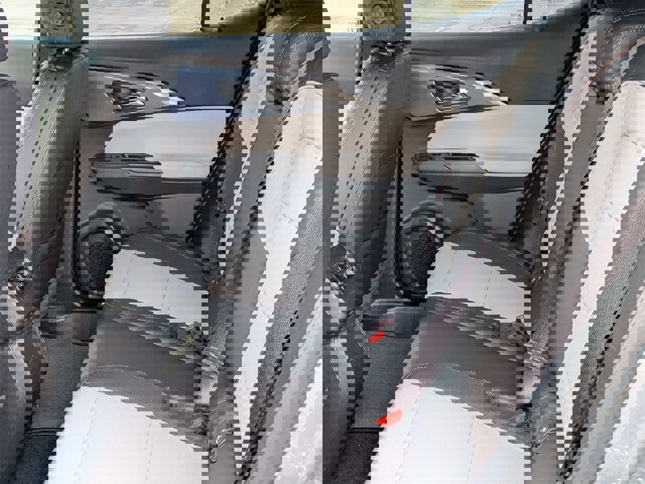 New 2026 Chevrolet Equinox EV LT image 21