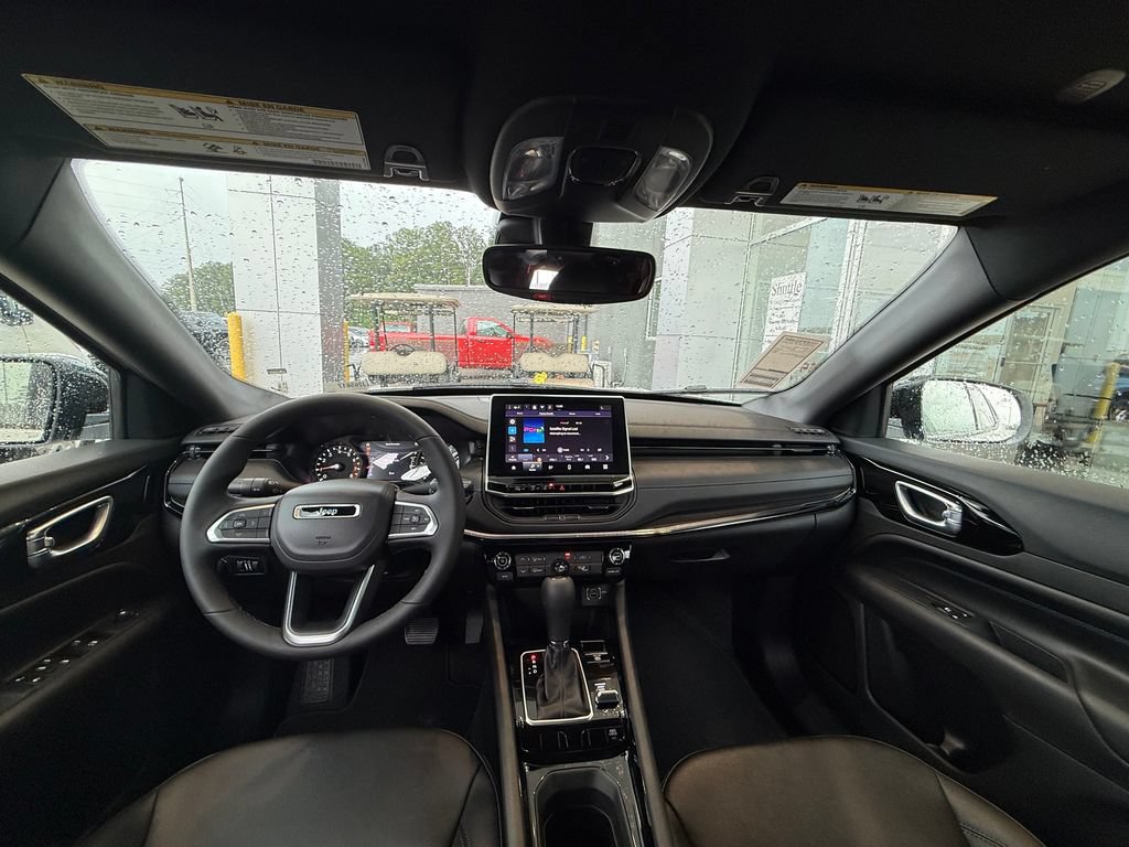 New 2026 Jeep Compass Latitude AWD/4WD image 7