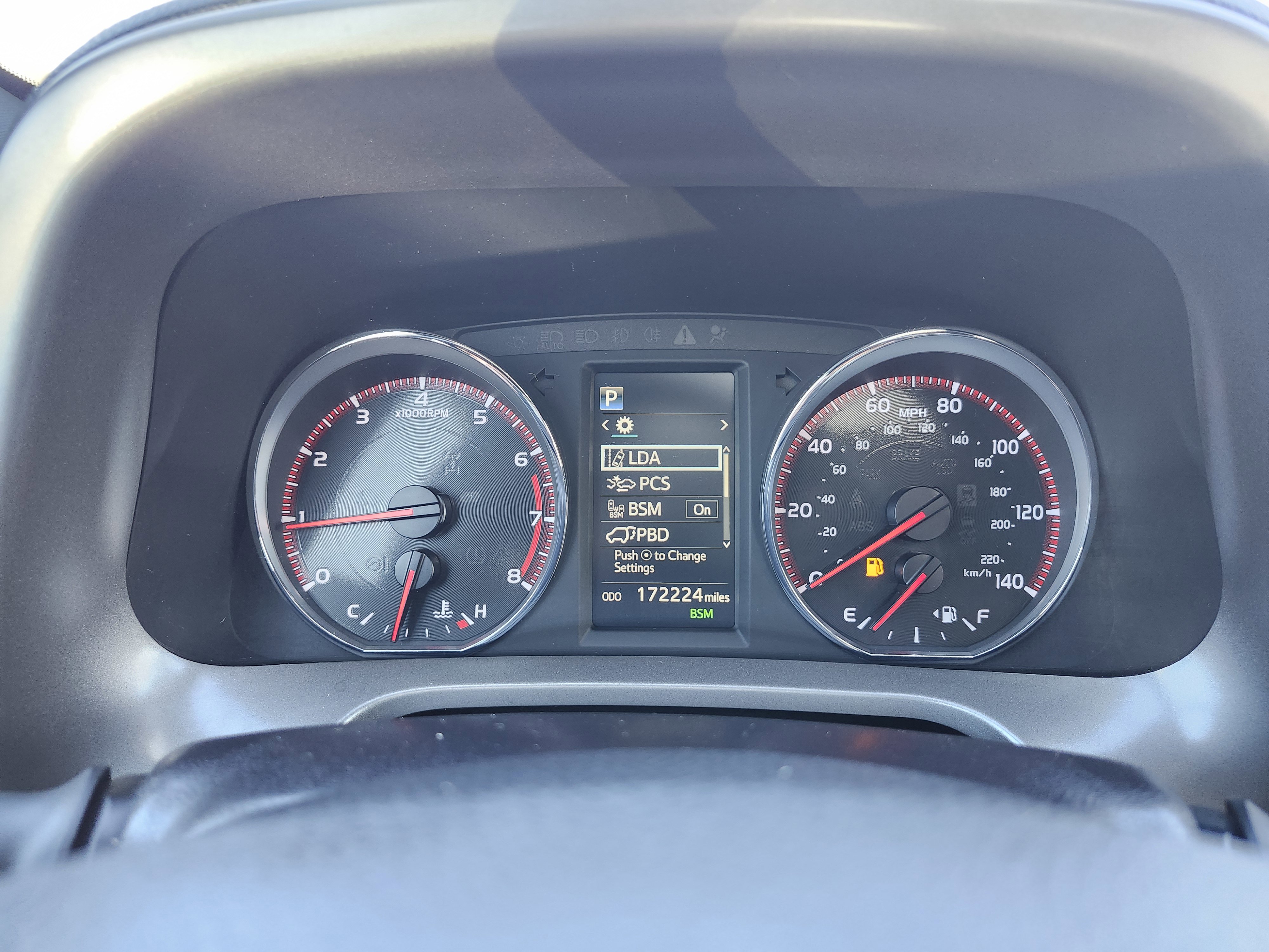 Used 2017 Toyota RAV4 SE image 30