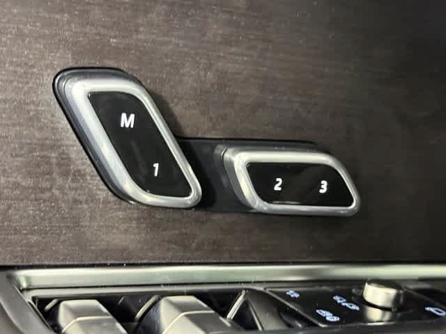 New 2027 Land Rover Range Rover Long Wheelbase SE AWD/4WD image 21