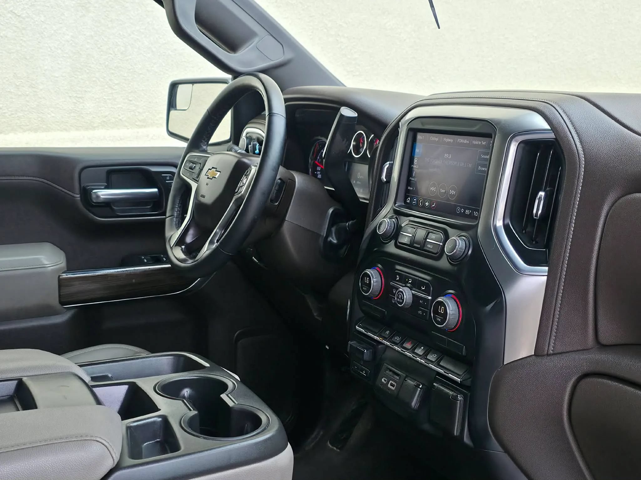Used 2022 Chevrolet Silverado 1500 LT w/ Texas Edition Plus AWD/4WD image 18