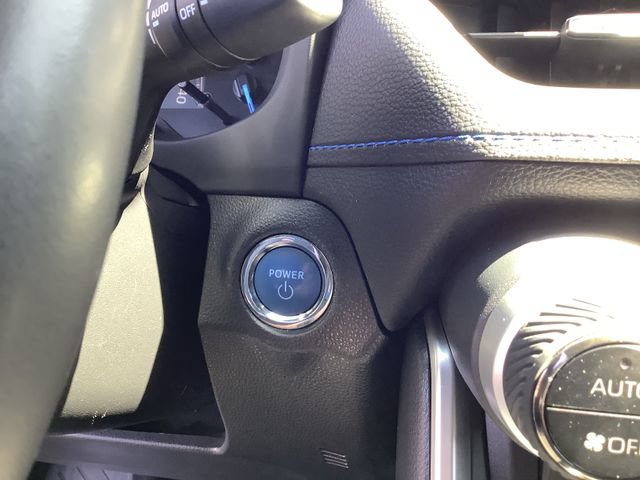 Used 2019 Toyota RAV4 XSE w/ XSE Weather Package AWD/4WD image 16