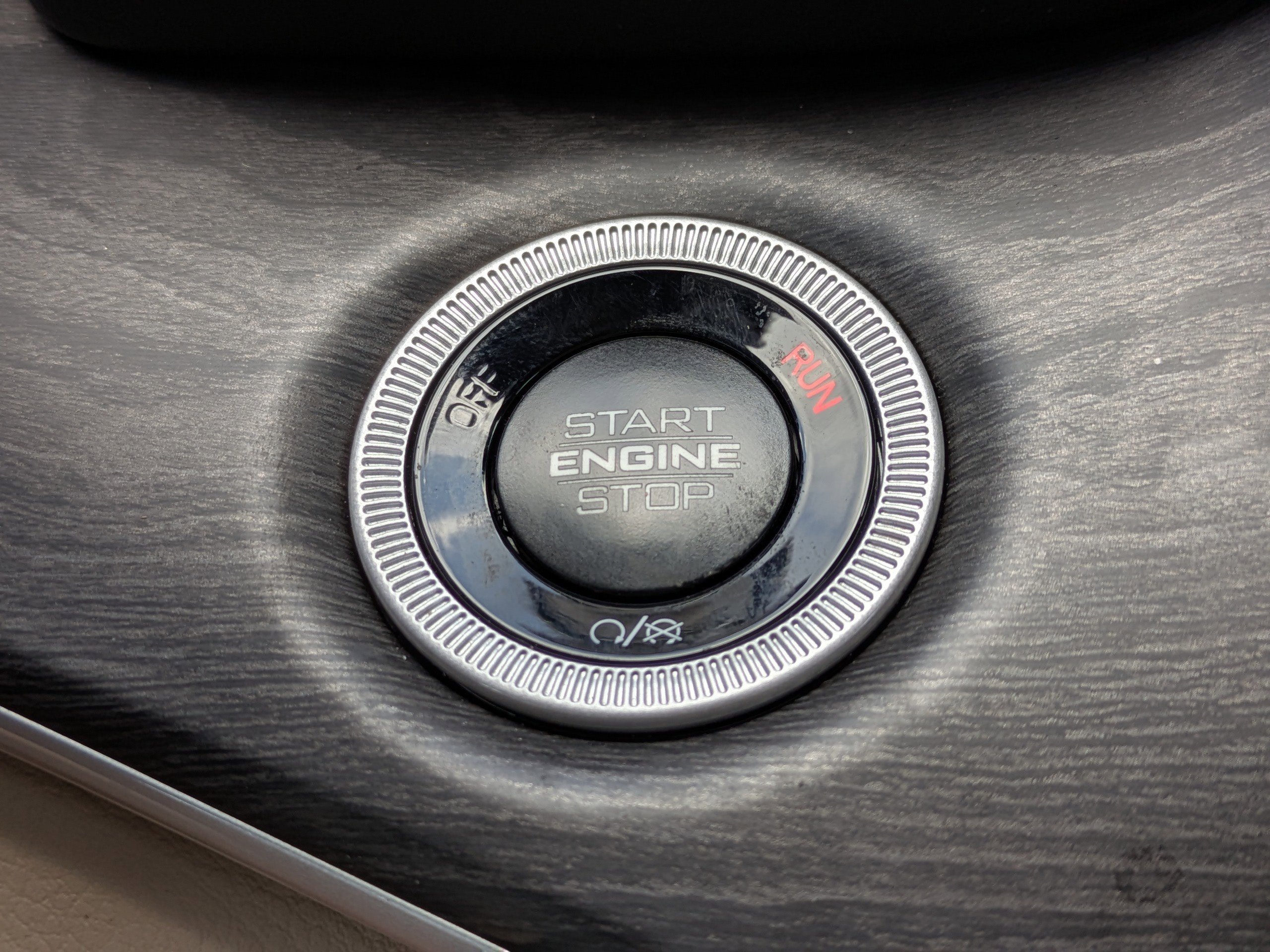 Certified 2024 Jeep Grand Cherokee Limited image 24