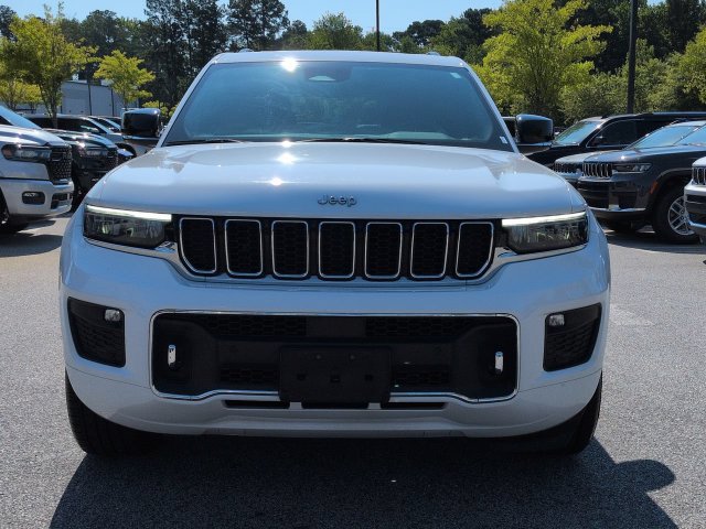 Certified 2022 Jeep Grand Cherokee Overland AWD/4WD image 8