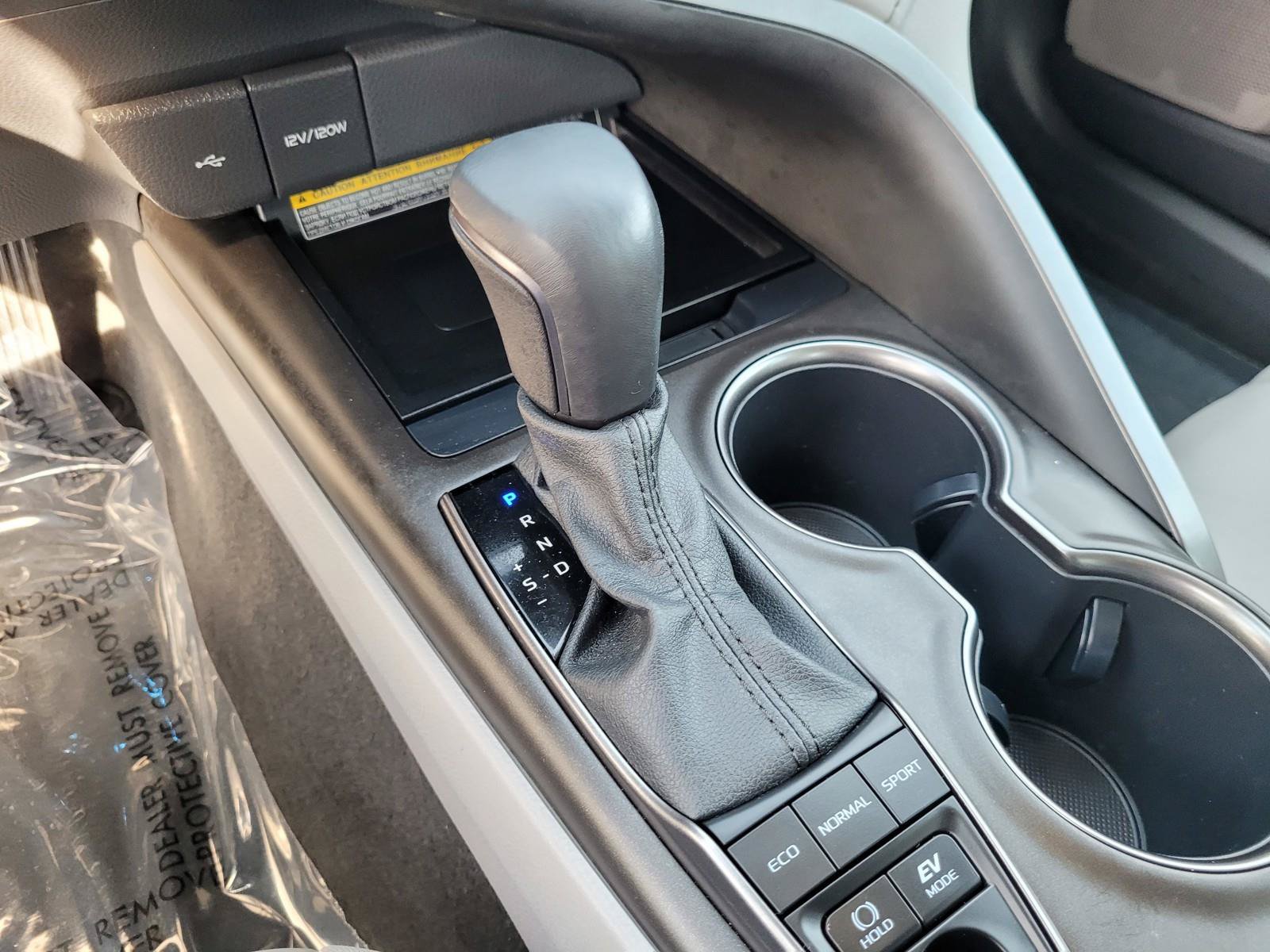 Used 2021 Toyota Camry XSE FWD image 23
