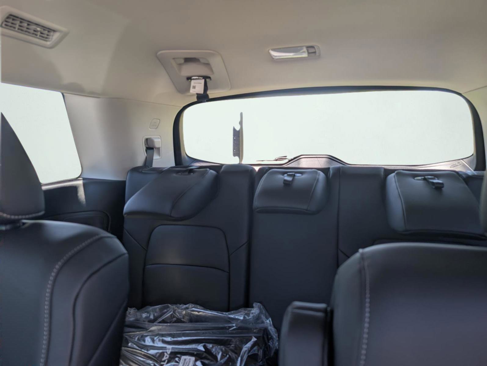 New 2026 Nissan Pathfinder Platinum AWD/4WD image 14