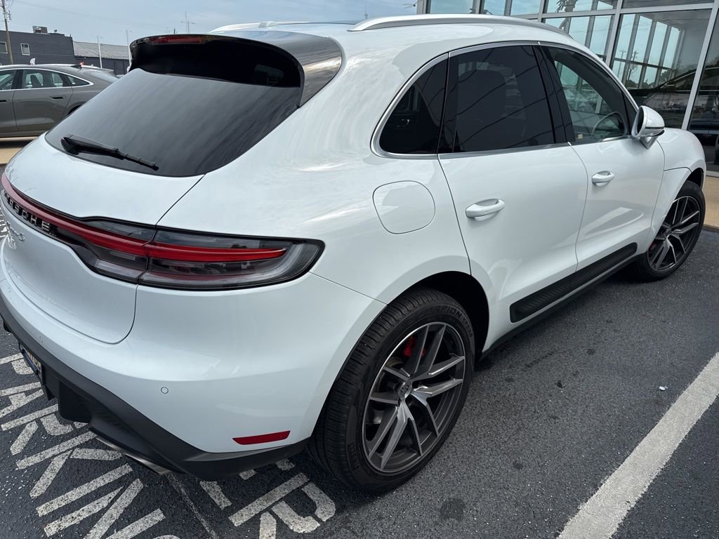 Used 2024 Porsche Macan S image 3