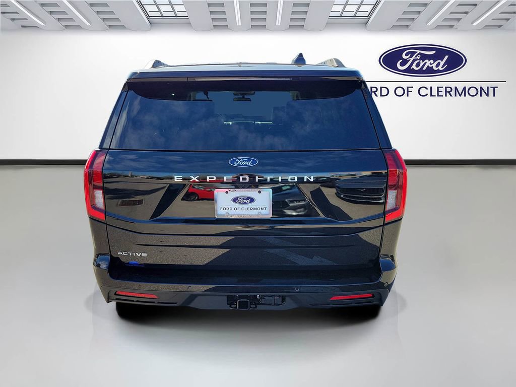 New 2026 Ford Expedition Active image 4