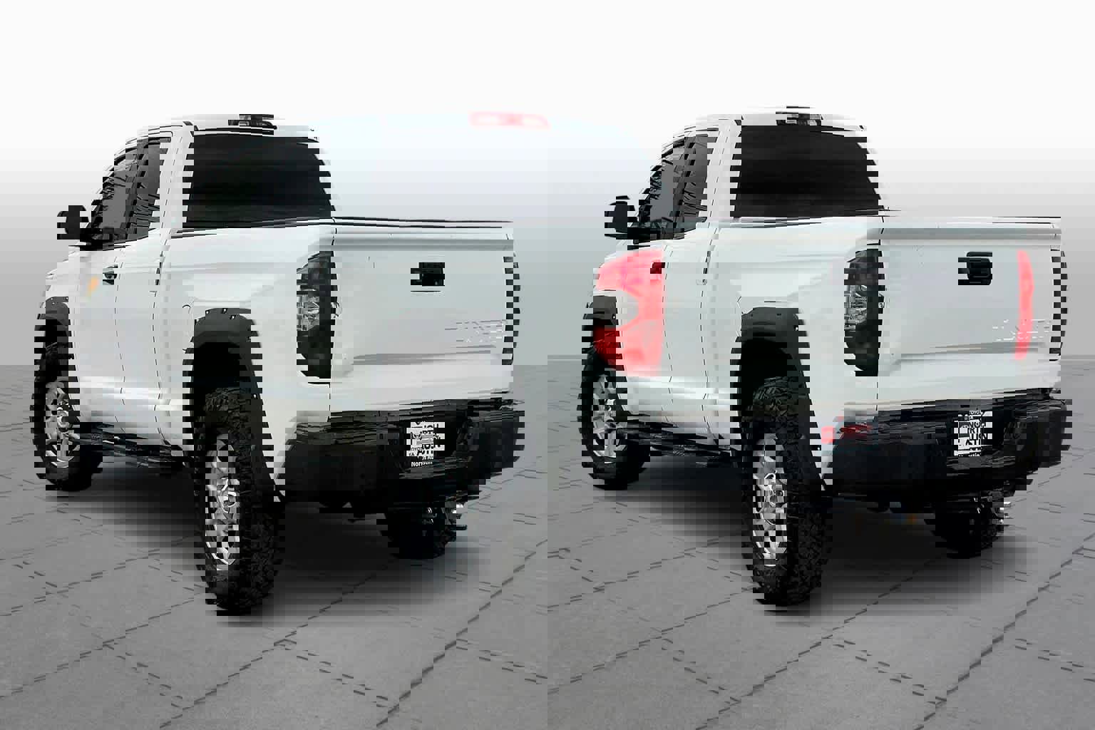 Used 2014 Toyota Tundra SR image 10