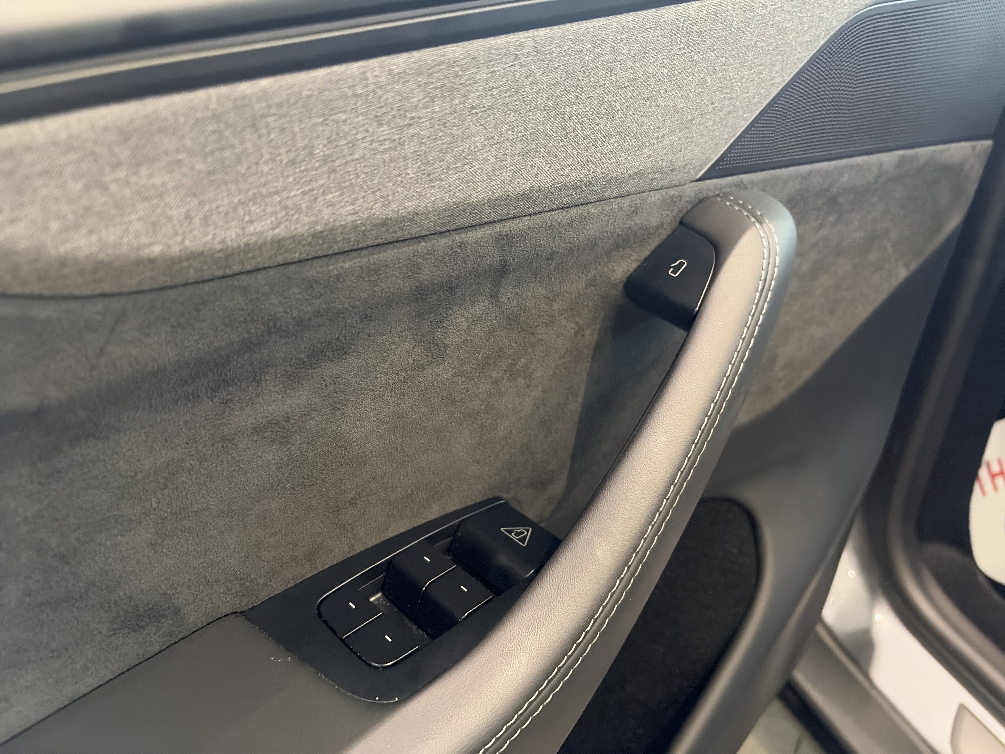 Used 2026 Tesla Model Y 2WD image 15