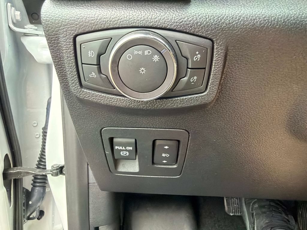 Used 2020 Ford F150 XLT w/ Equipment Group 302A Luxury AWD/4WD image 31
