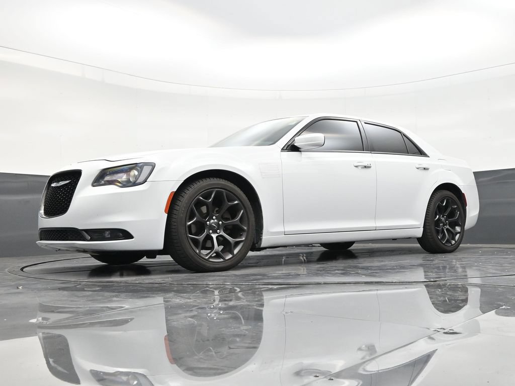 Used 2020 Chrysler 300 S RWD image 20