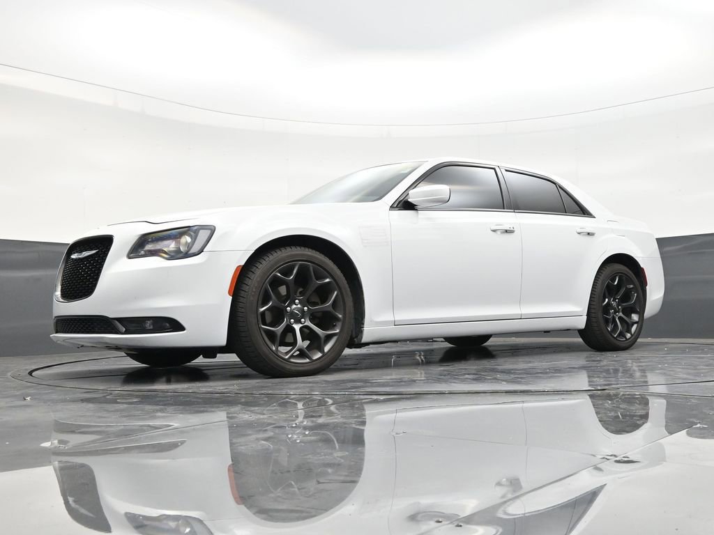Used 2020 Chrysler 300 S RWD image 20
