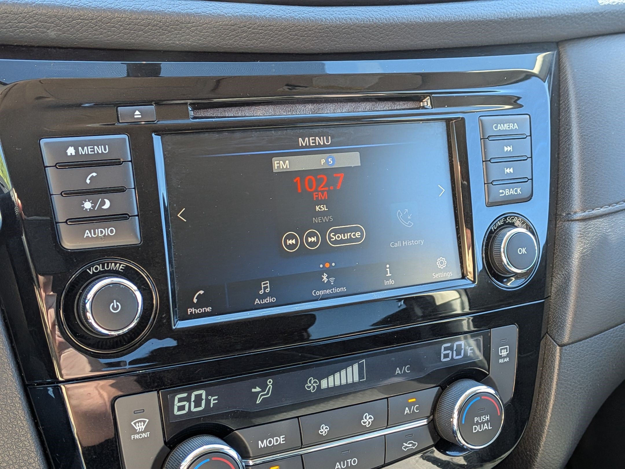 Used 2018 Nissan Rogue SV AWD/4WD image 21