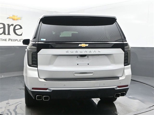 New 2025 Chevrolet Suburban High Country image 14