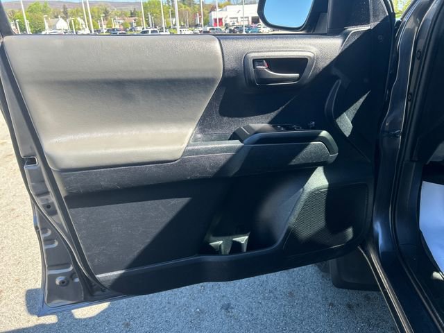 Used 2021 Toyota Tacoma SR w/ SX Package AWD/4WD image 10