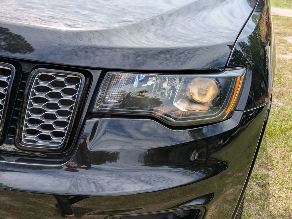 Used 2019 Jeep Grand Cherokee Altitude RWD image 9