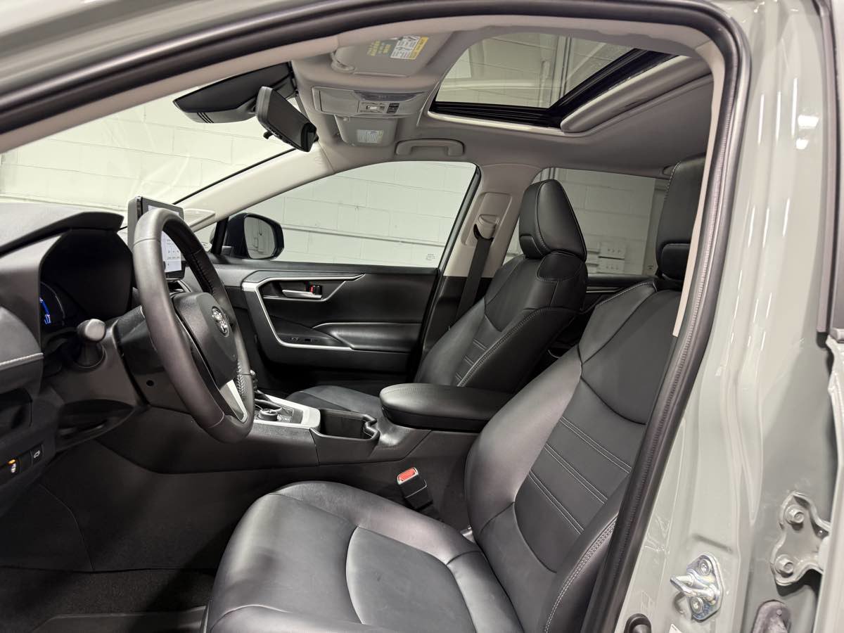 Used 2023 Toyota RAV4 XLE Premium AWD/4WD image 16