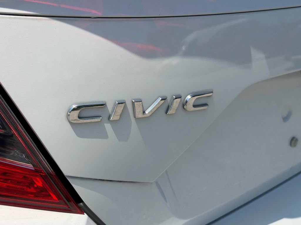 Used 2019 Honda Civic Touring image 13