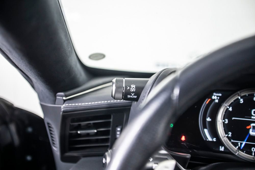 Used 2018 Lexus LC 500 Coupe image 34