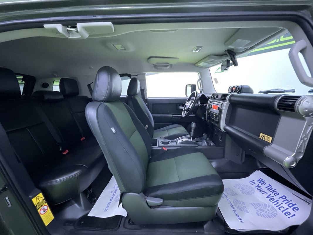 Used 2011 Toyota FJ Cruiser 4WD w/ Trail Teams Special Edition image 26