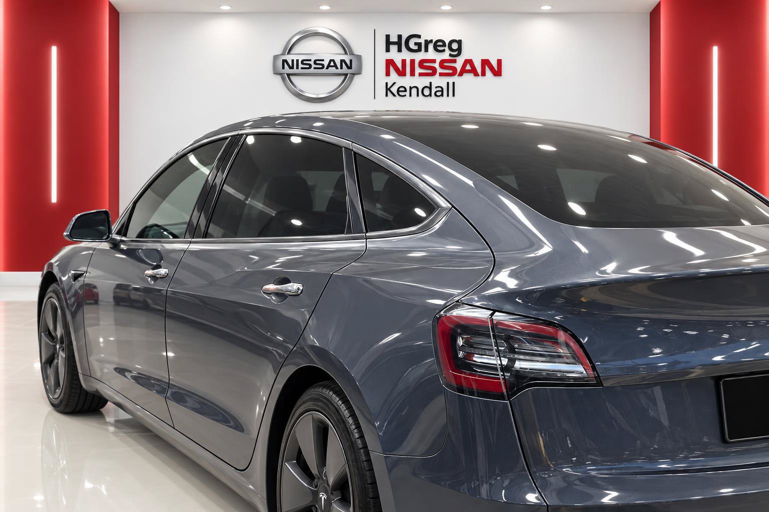 Used 2023 Tesla Model 3 Standard Range RWD image 6