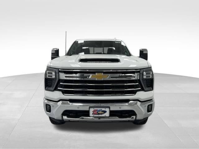 New 2026 Chevrolet Silverado 2500 LTZ w/ LTZ Premium Package AWD/4WD image 2
