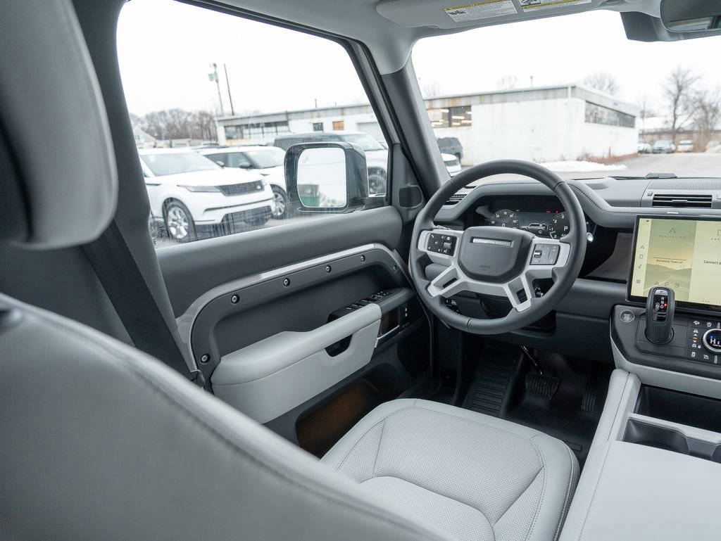 New 2026 Land Rover Defender 110 X-Dynamic SE image 18