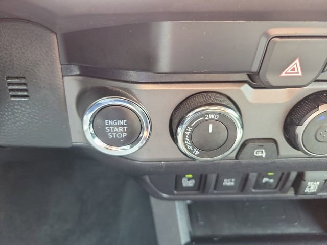 Used 2022 Toyota Tacoma TRD Off-Road w/ Technology Package image 26